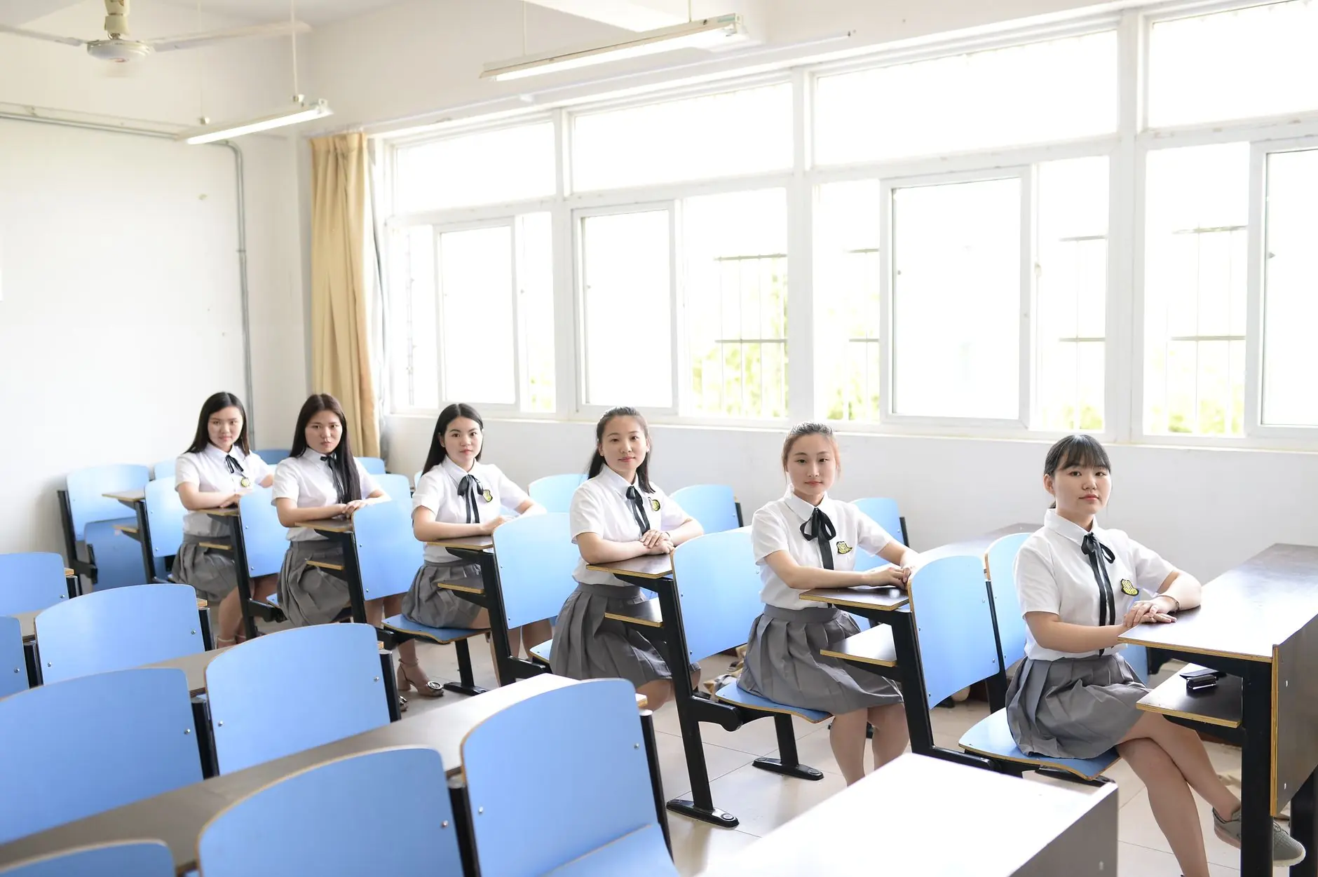 办公复印纸选购指南：从克重、白度到性价比的综合评估